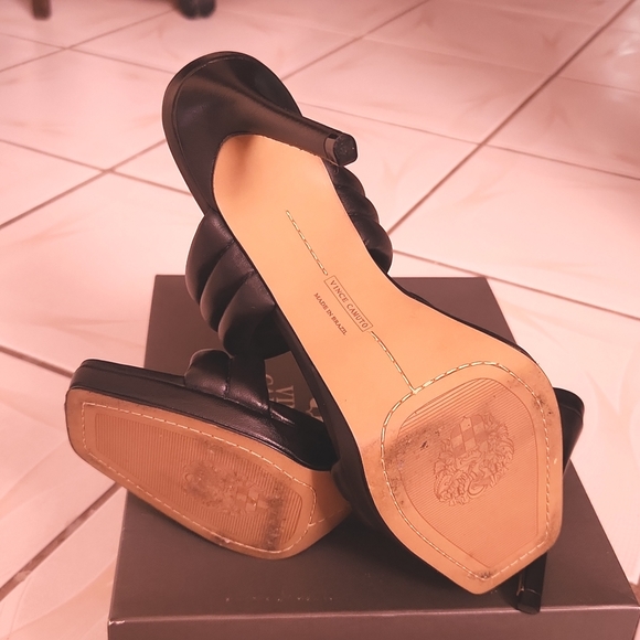 Vince Camuto Leather Eluinsa Leather Heeled Sandals in Black.  MADE IN BRAZIL - Picture 2 of 4